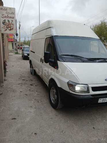 Ford Transit-3