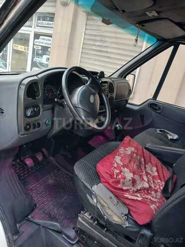 Ford Transit-6