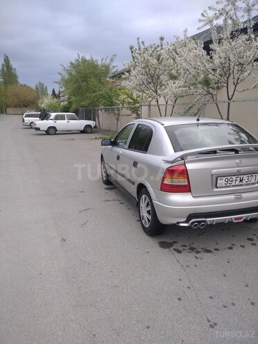 Opel Astra-10
