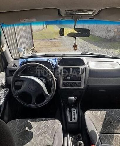 Mitsubishi Pajero io-5