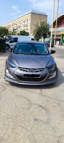 Hyundai Elantra-1