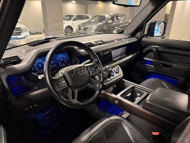Land Rover Defender-8
