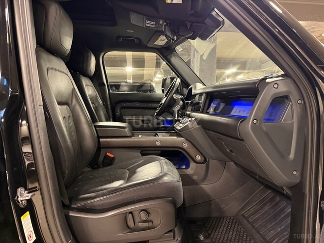Land Rover Defender-11