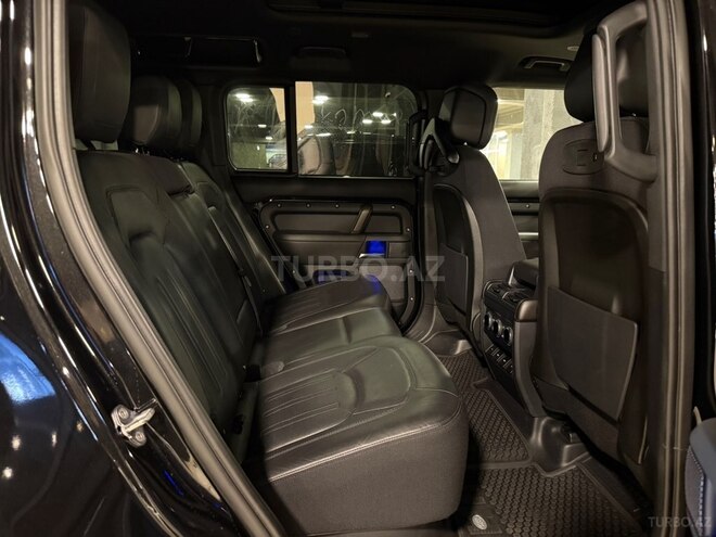 Land Rover Defender-13