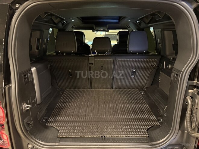 Land Rover Defender-17