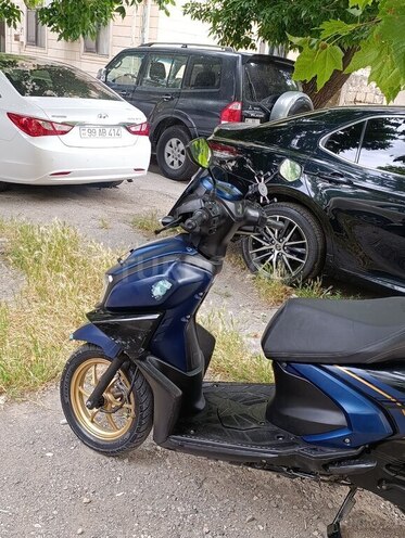 Yamaha RayZR Street Rally 125-5