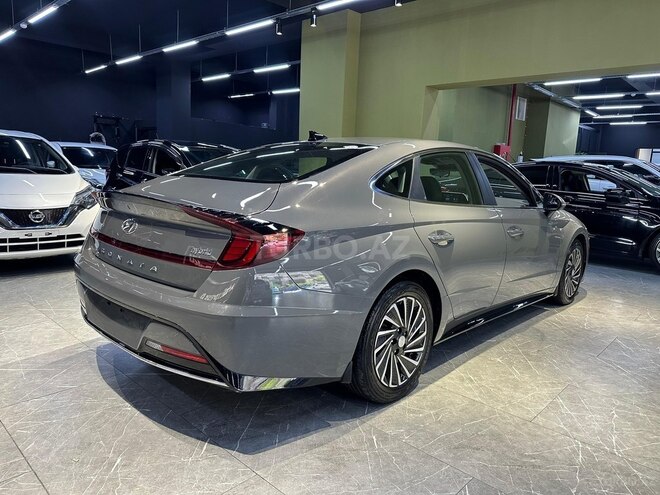Hyundai Sonata-9