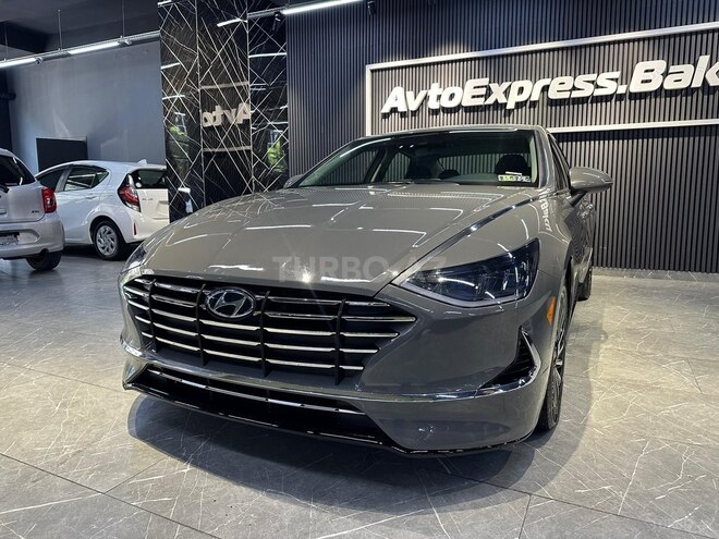 Hyundai Sonata-4