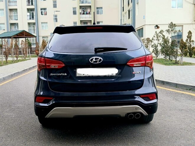Hyundai Santa Fe-5