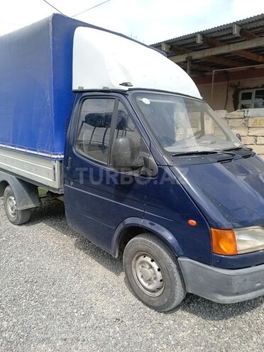 Ford Transit-2