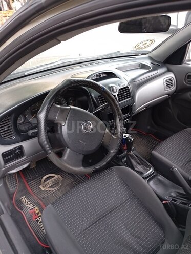 Nissan Sunny-8