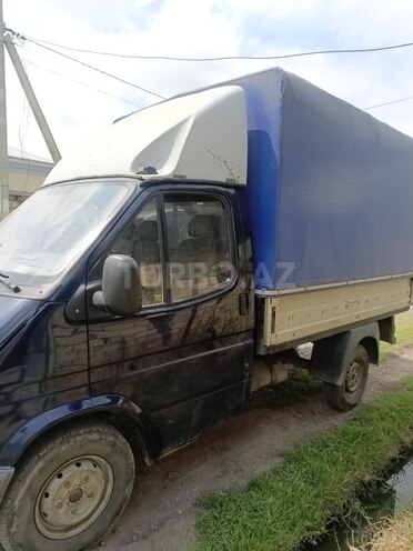 Ford Transit-3