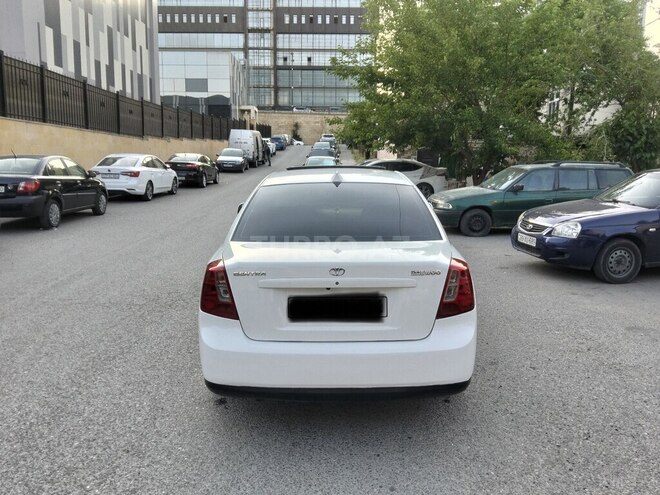 Daewoo Gentra-2