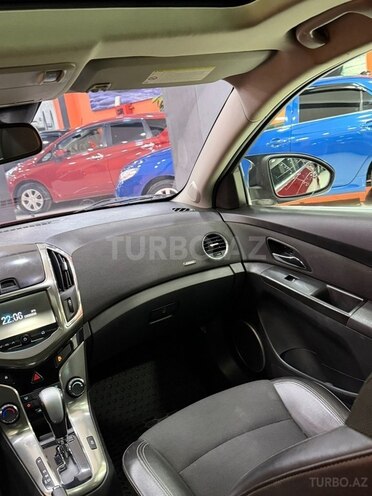 Chevrolet Cruze-22