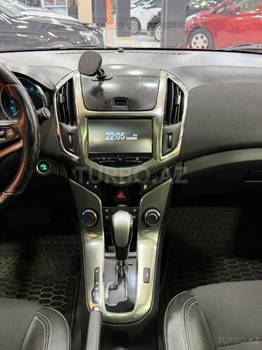 Chevrolet Cruze-21