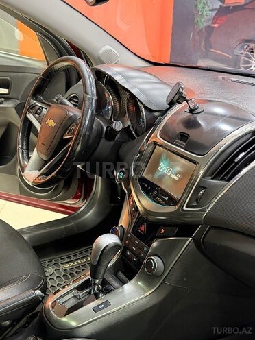 Chevrolet Cruze-16