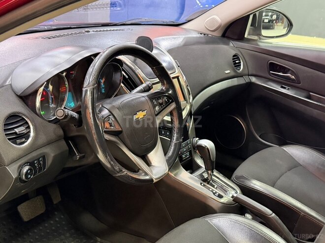 Chevrolet Cruze-13