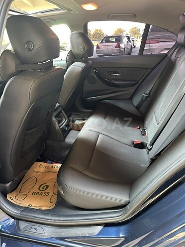 BMW 320d-11