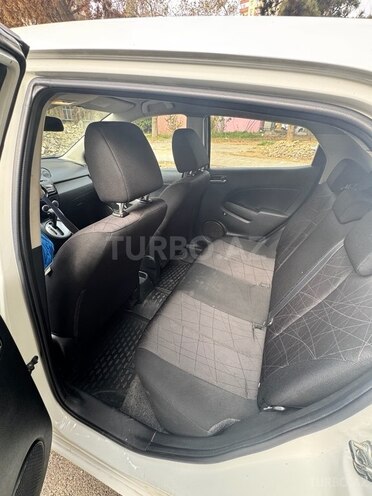 Mazda 2-7