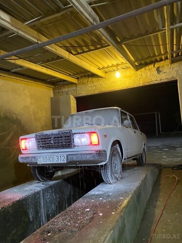 LADA (VAZ) 2107-4