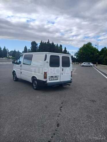 Ford Transit-2