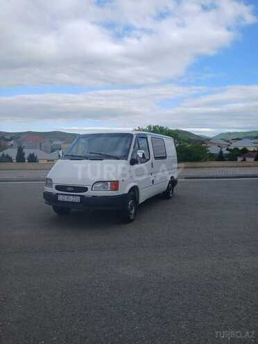 Ford Transit-6