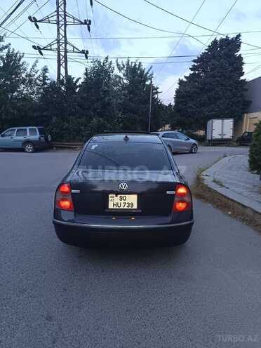 Volkswagen Passat-2