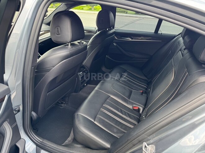 BMW 530e-8