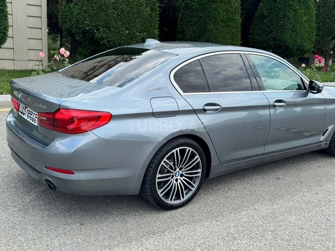 BMW 530e-5