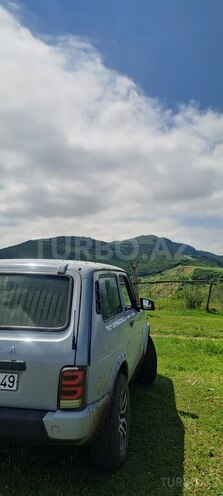 LADA (VAZ) Niva-6