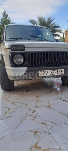 LADA (VAZ) Niva-15