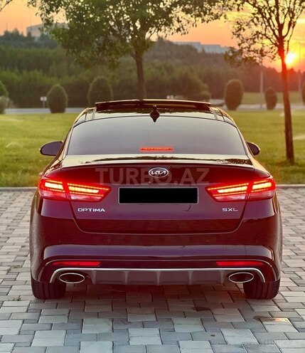 Kia Optima-5