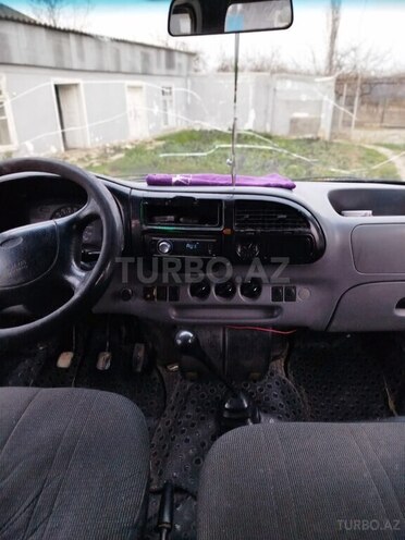 Ford Transit-13