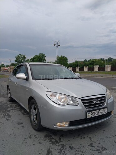 Hyundai Avante-9