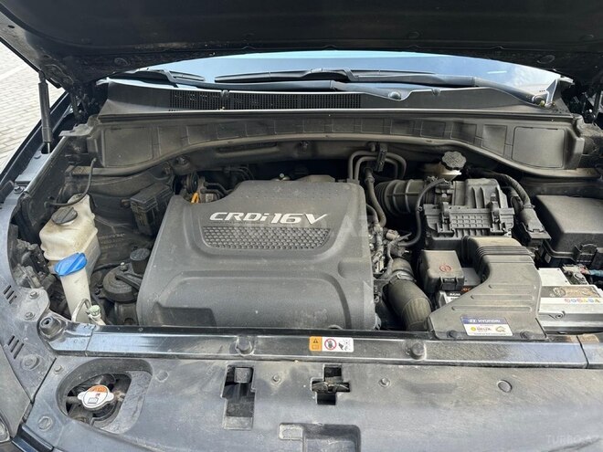 Hyundai Santa Fe-19
