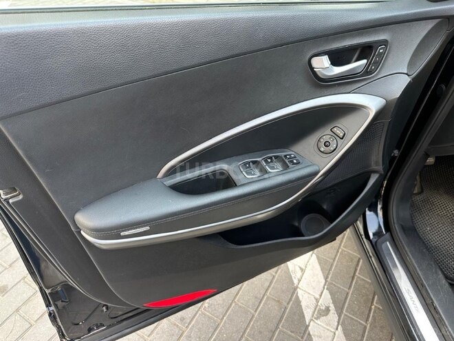 Hyundai Santa Fe-16