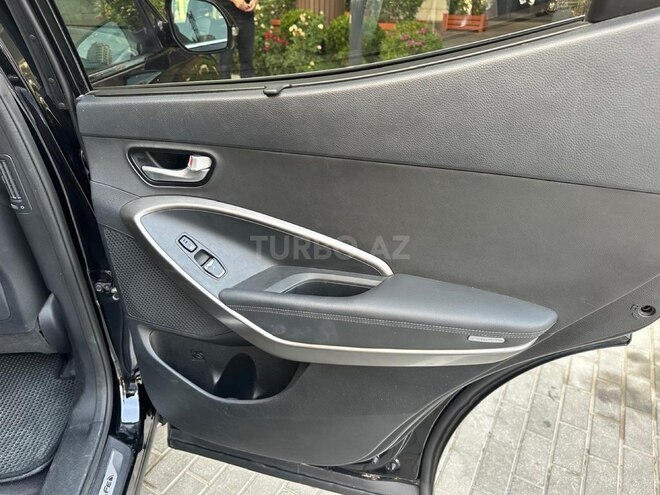 Hyundai Santa Fe-17