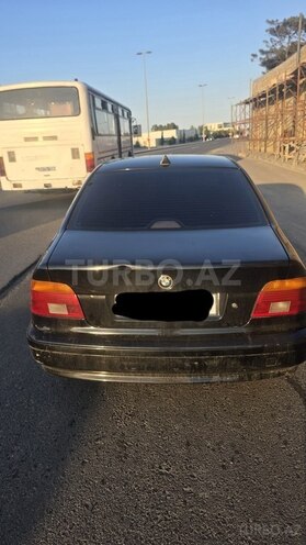 BMW 520-2