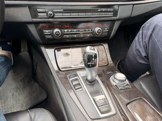 BMW 528-2
