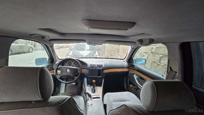 BMW 520-6