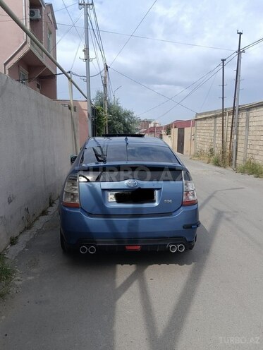 Toyota Prius-2