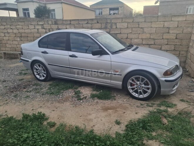 BMW 320-4