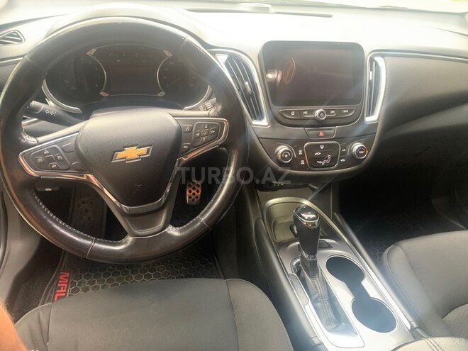 Chevrolet Malibu-7