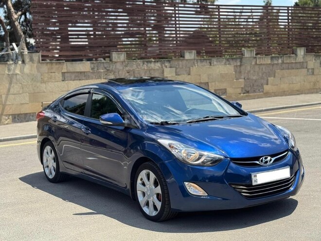 Hyundai Elantra-5