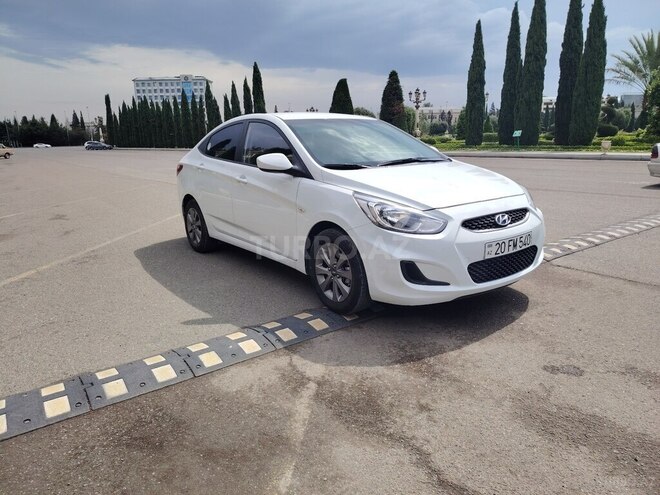 Hyundai Accent-8