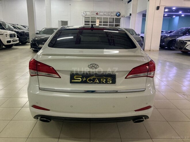Hyundai i40-6