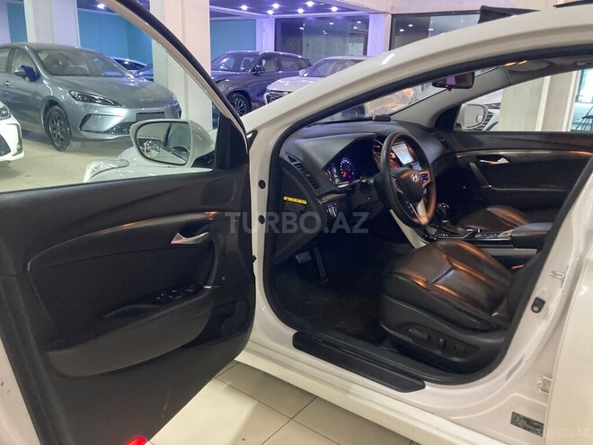 Hyundai i40-17