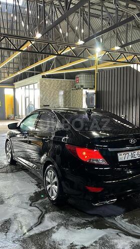 Hyundai Accent-4
