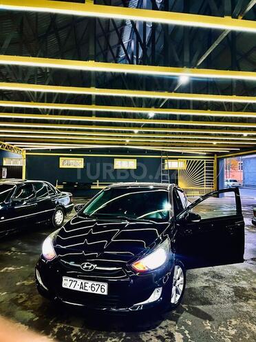 Hyundai Accent-1