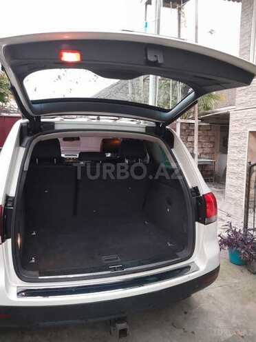 Volkswagen Touareg-10
